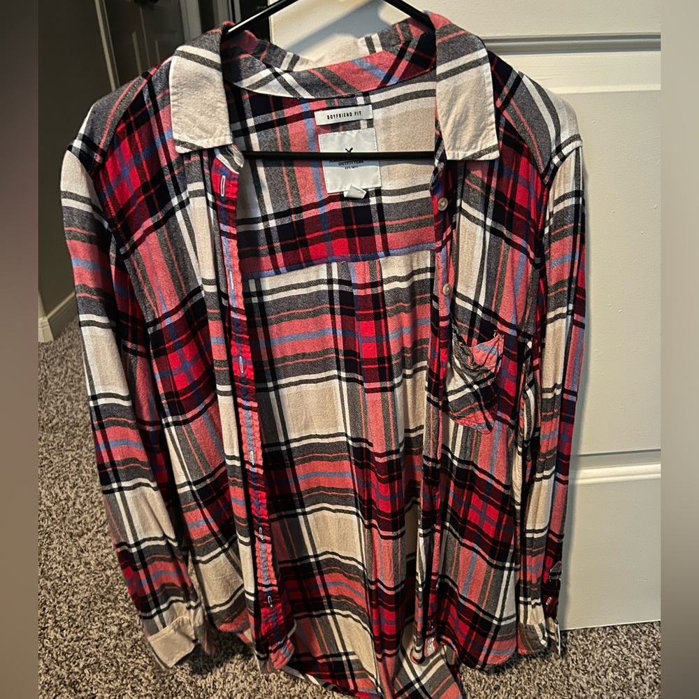 American Eagle boyfriend got flannel